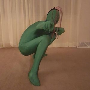 Meet your Posher, Dionta